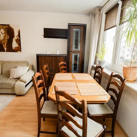 Apartment Near The Beach In